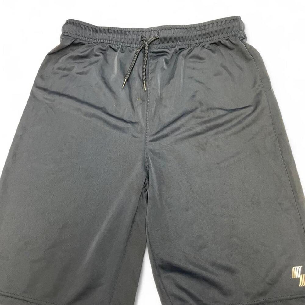 A.Black gray shorts